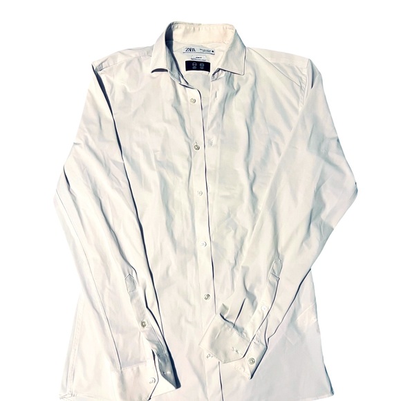 Zara Men’s White Dress Shirt, Slim-Fit, Wrinkle-Free Fabric, Comfort Stretch - Picture 1 of 2